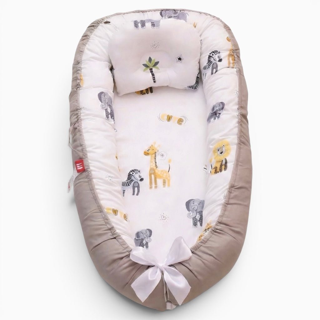 מיטת תינוק ניידת עם כרית BabyNest - BABITO, בדוגמת חיות