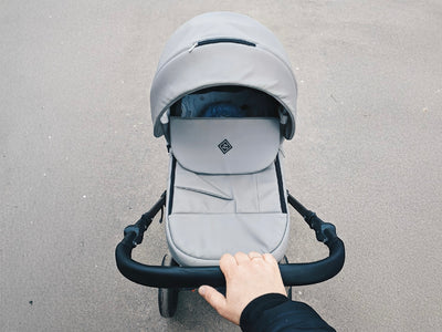 עגלות וציוד טיולים